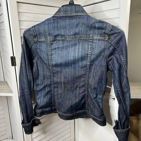!iT Jeans Los Angeles Distressed Denim Jacket Women's‎ Size Medium Super Cute! - Picture 4 of 6